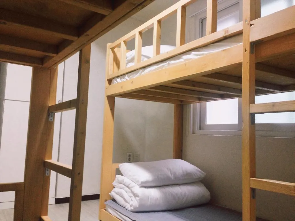 Guesthouse Mathilda Seoul 2*,
